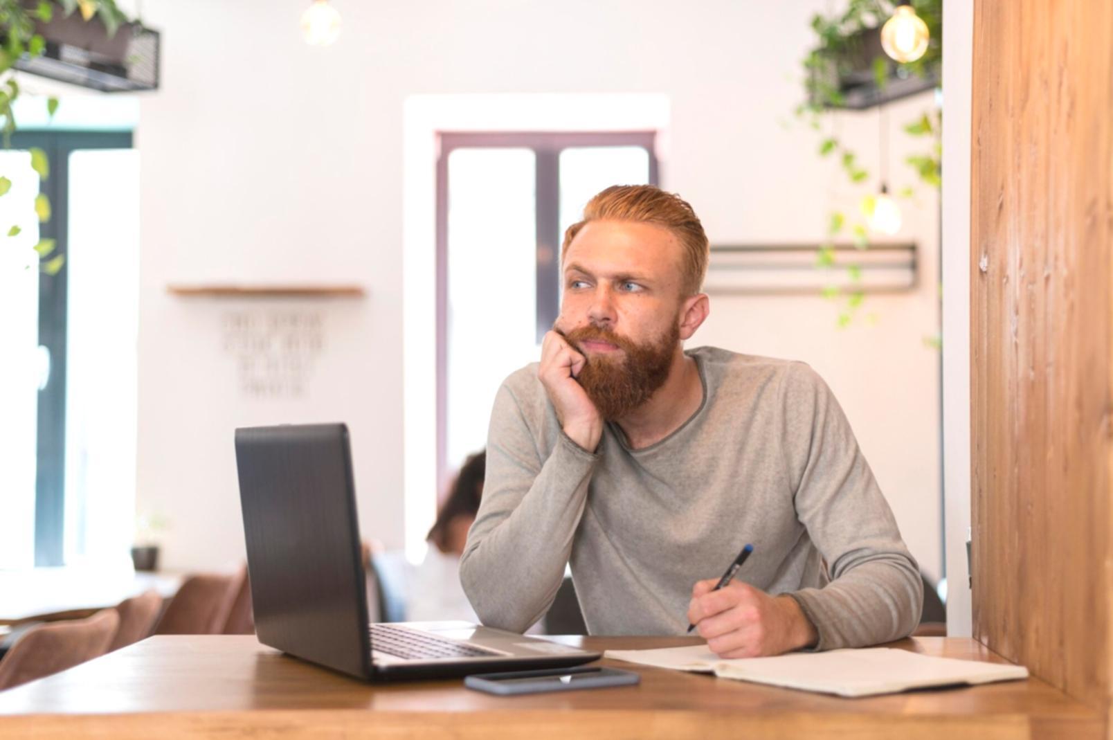 Suivi et évaluation des progrès financiers